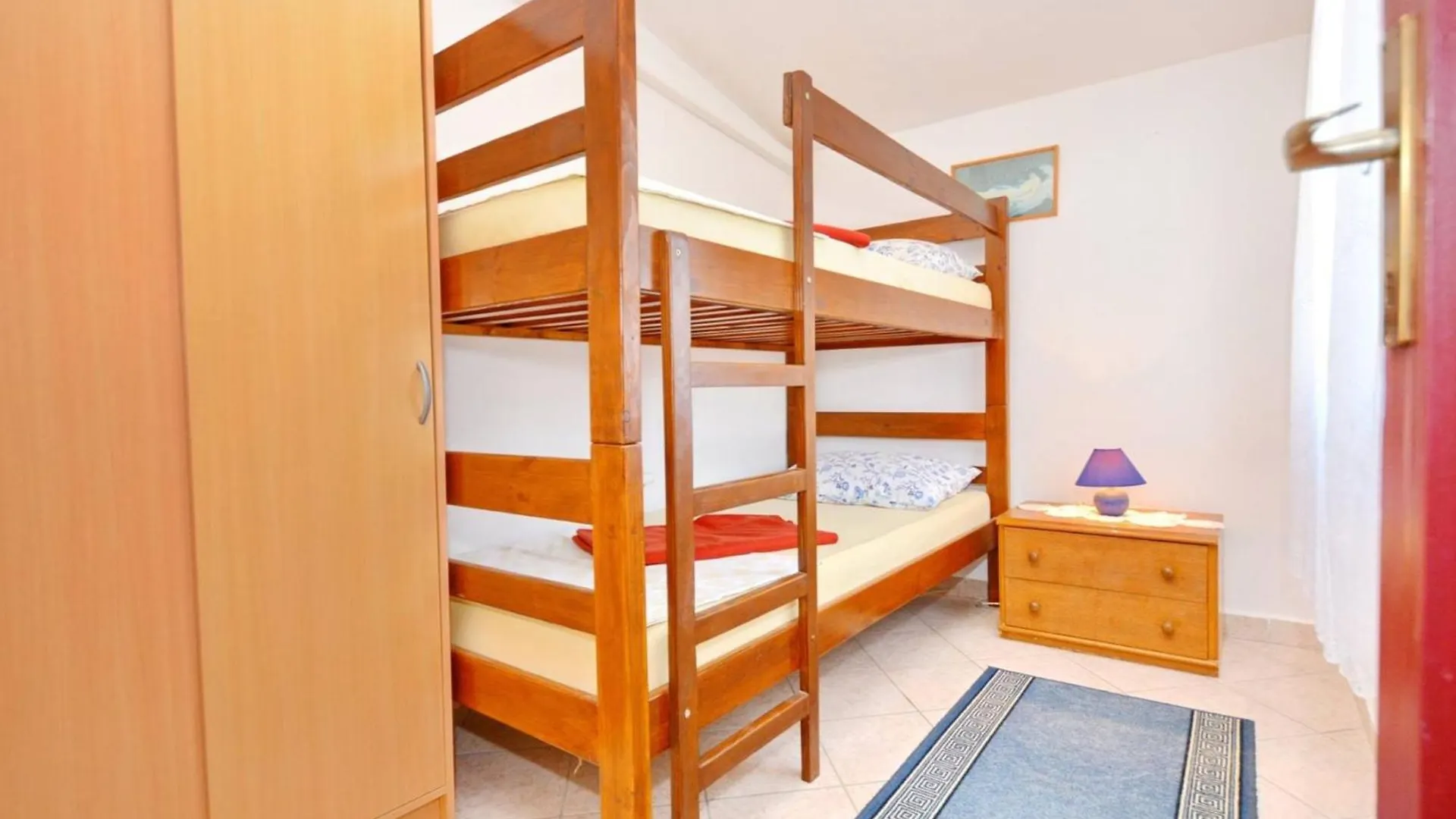Apartments Roksandic Vir 0*,  Croazia