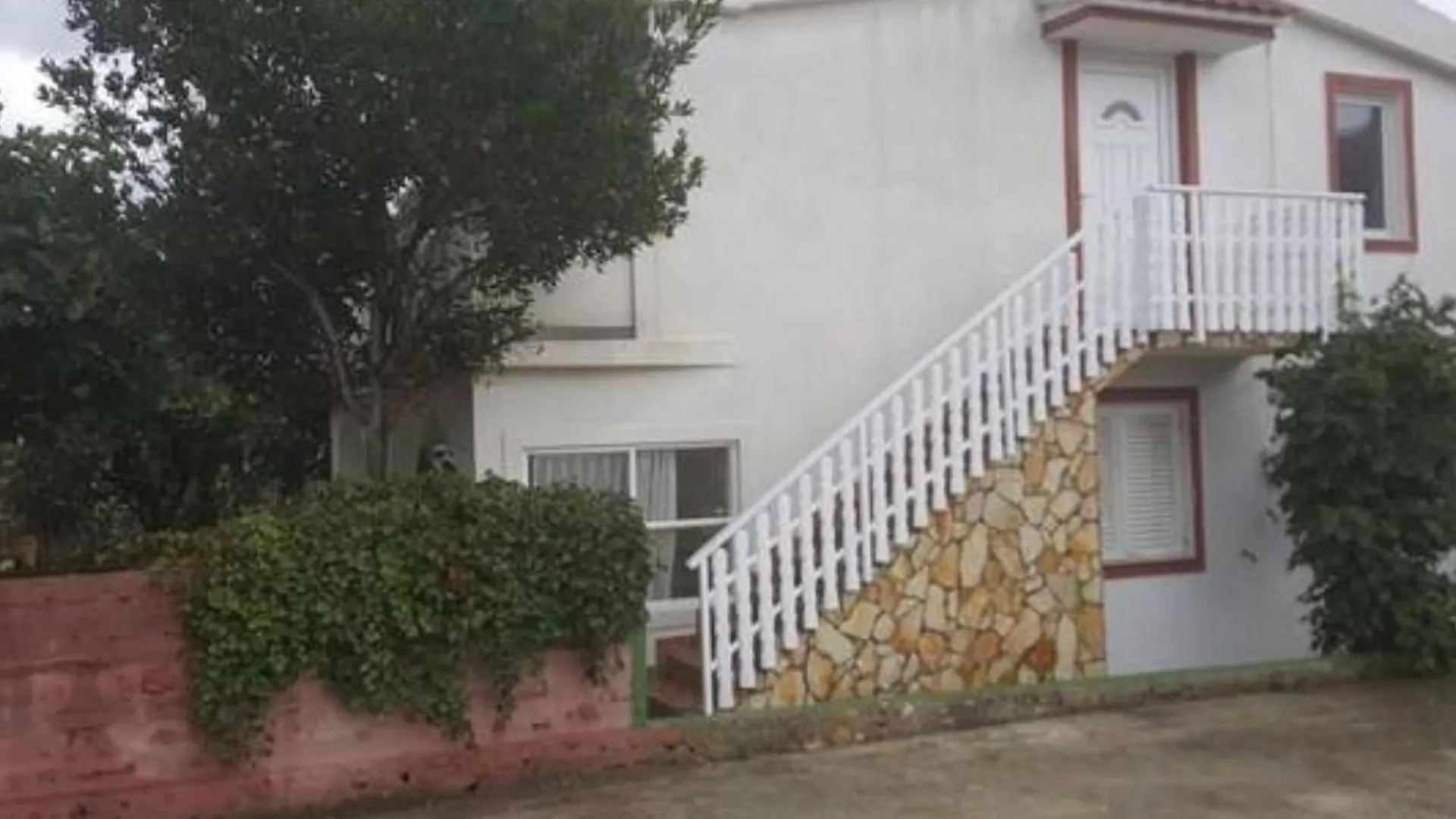 Apartments Roksandic Vir 0*,
